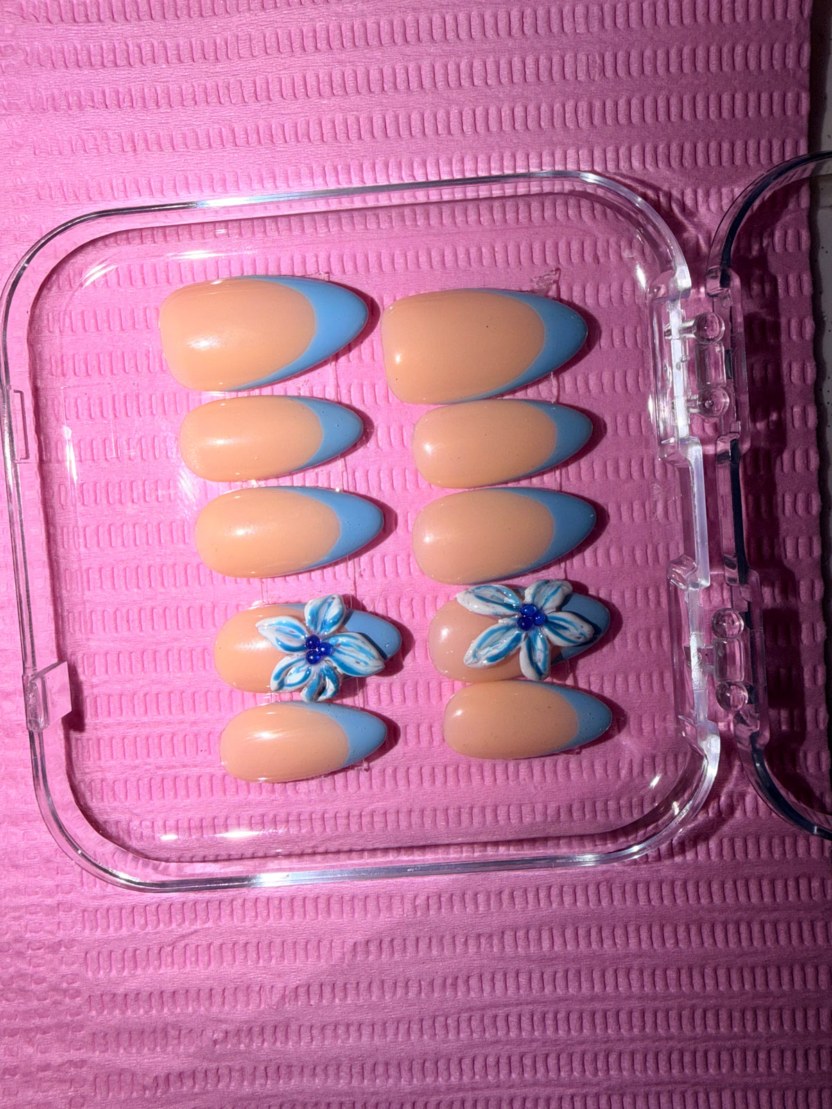 Custom French Tip Press-On Nails 💅
